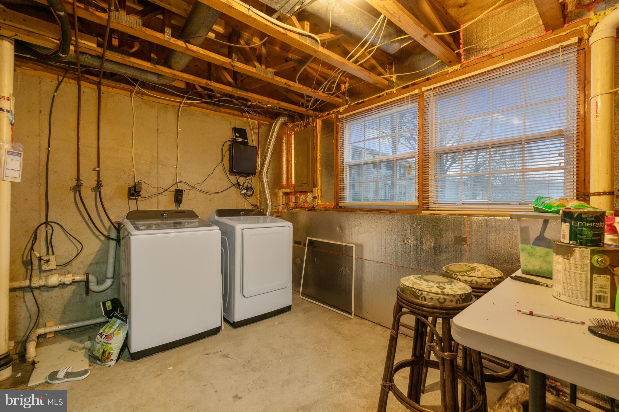 HOWARD HEIGHTS - Residential