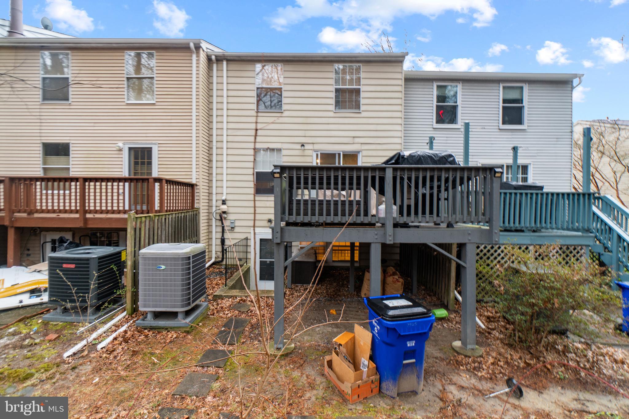 HOWARD HEIGHTS - Residential