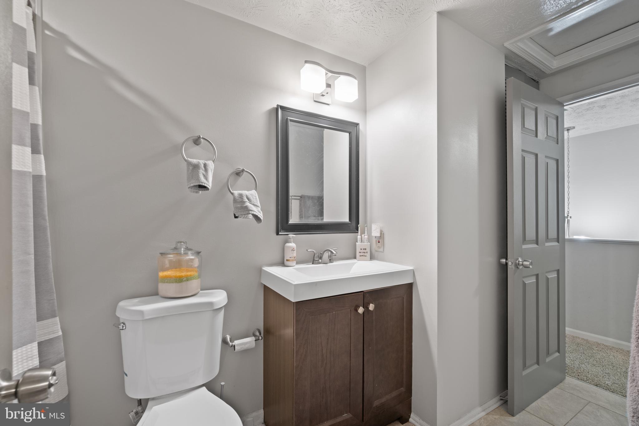 HOWARD HEIGHTS - Residential