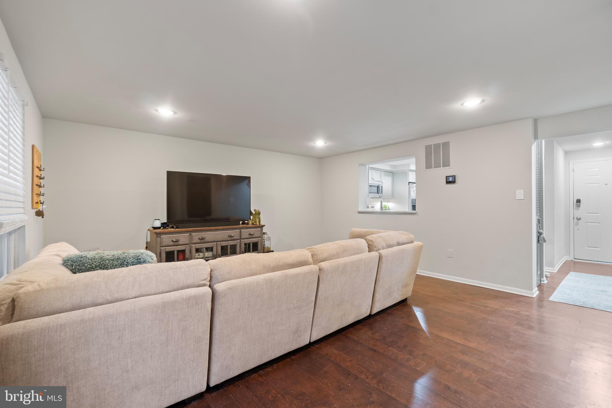 HOWARD HEIGHTS - Residential