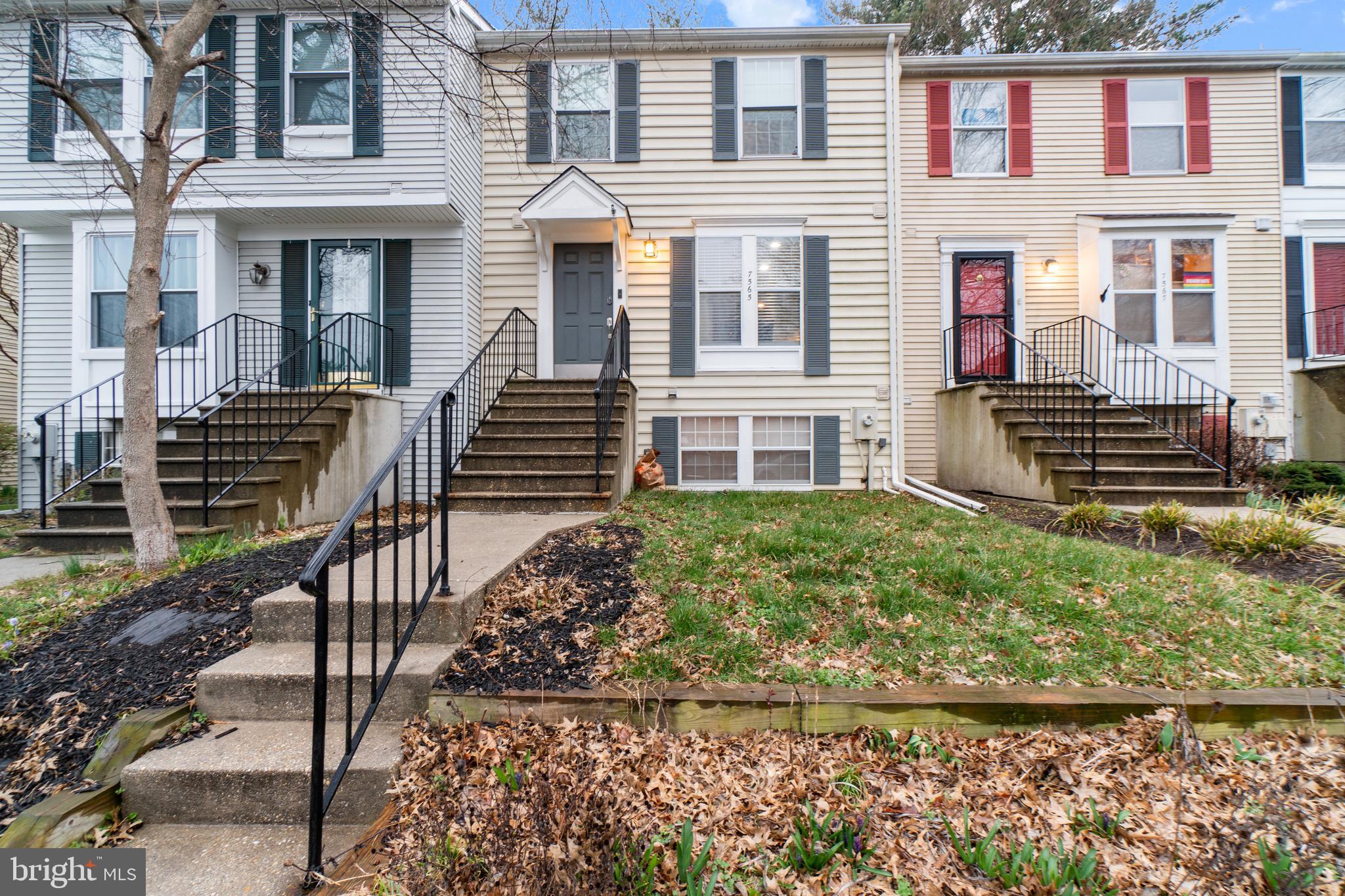 HOWARD HEIGHTS - Residential