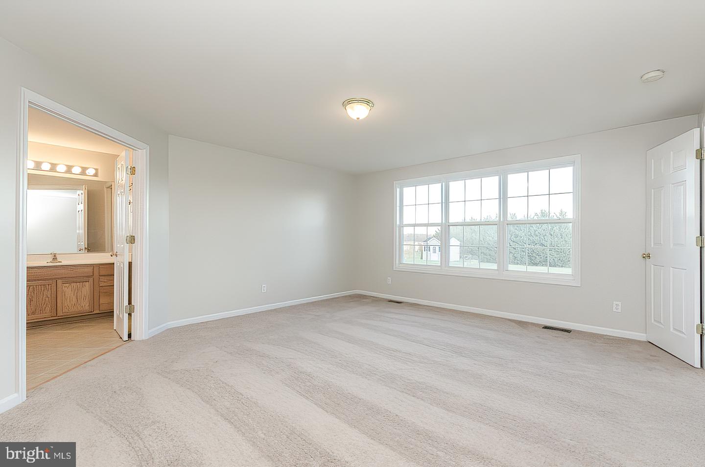 APPLE KNOLLS ESTATES - Residential