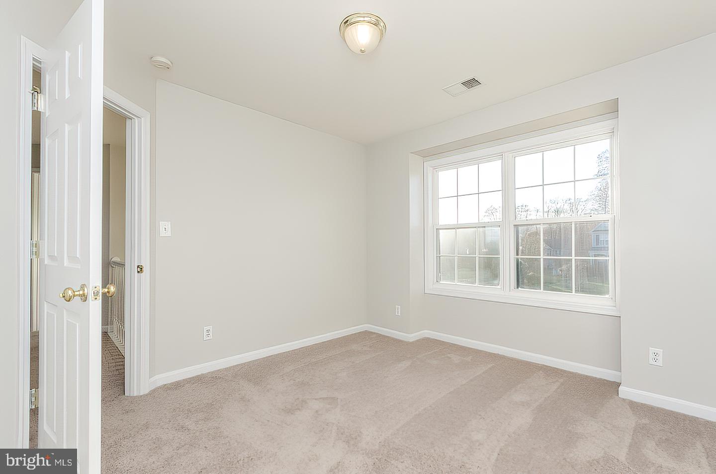 APPLE KNOLLS ESTATES - Residential