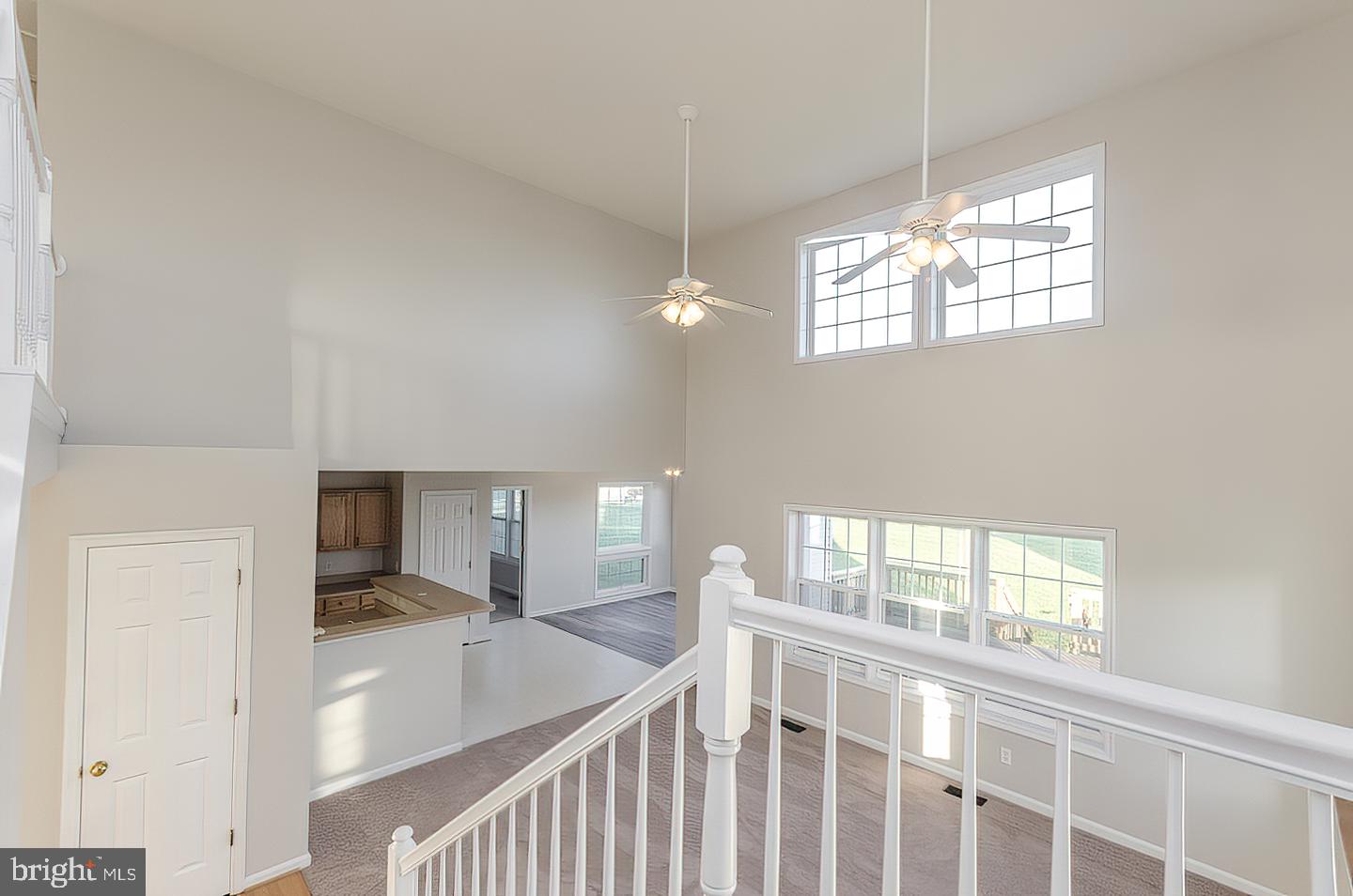 APPLE KNOLLS ESTATES - Residential