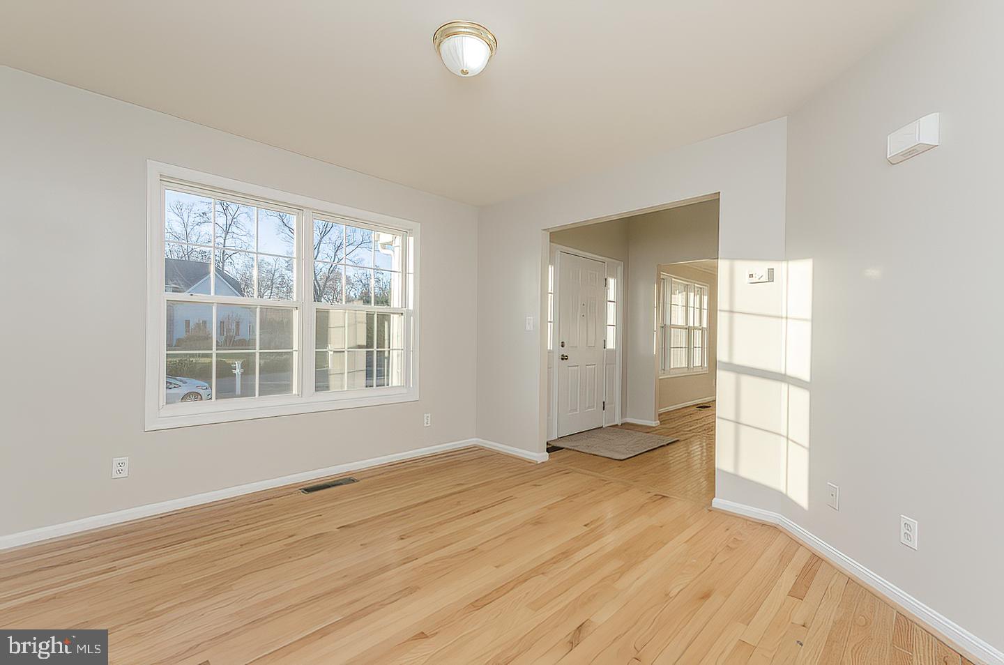 APPLE KNOLLS ESTATES - Residential