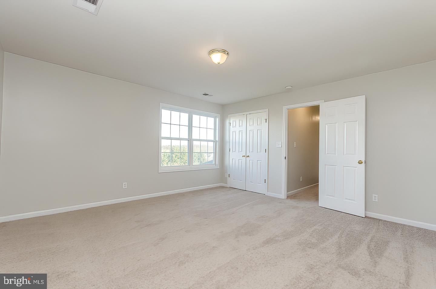 APPLE KNOLLS ESTATES - Residential