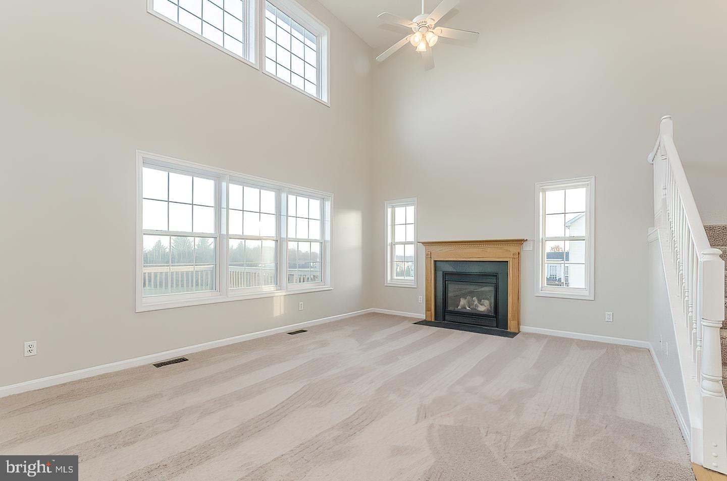 APPLE KNOLLS ESTATES - Residential