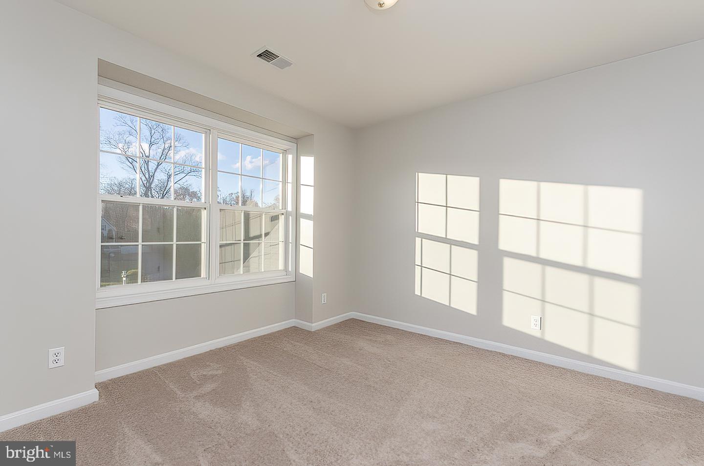 APPLE KNOLLS ESTATES - Residential