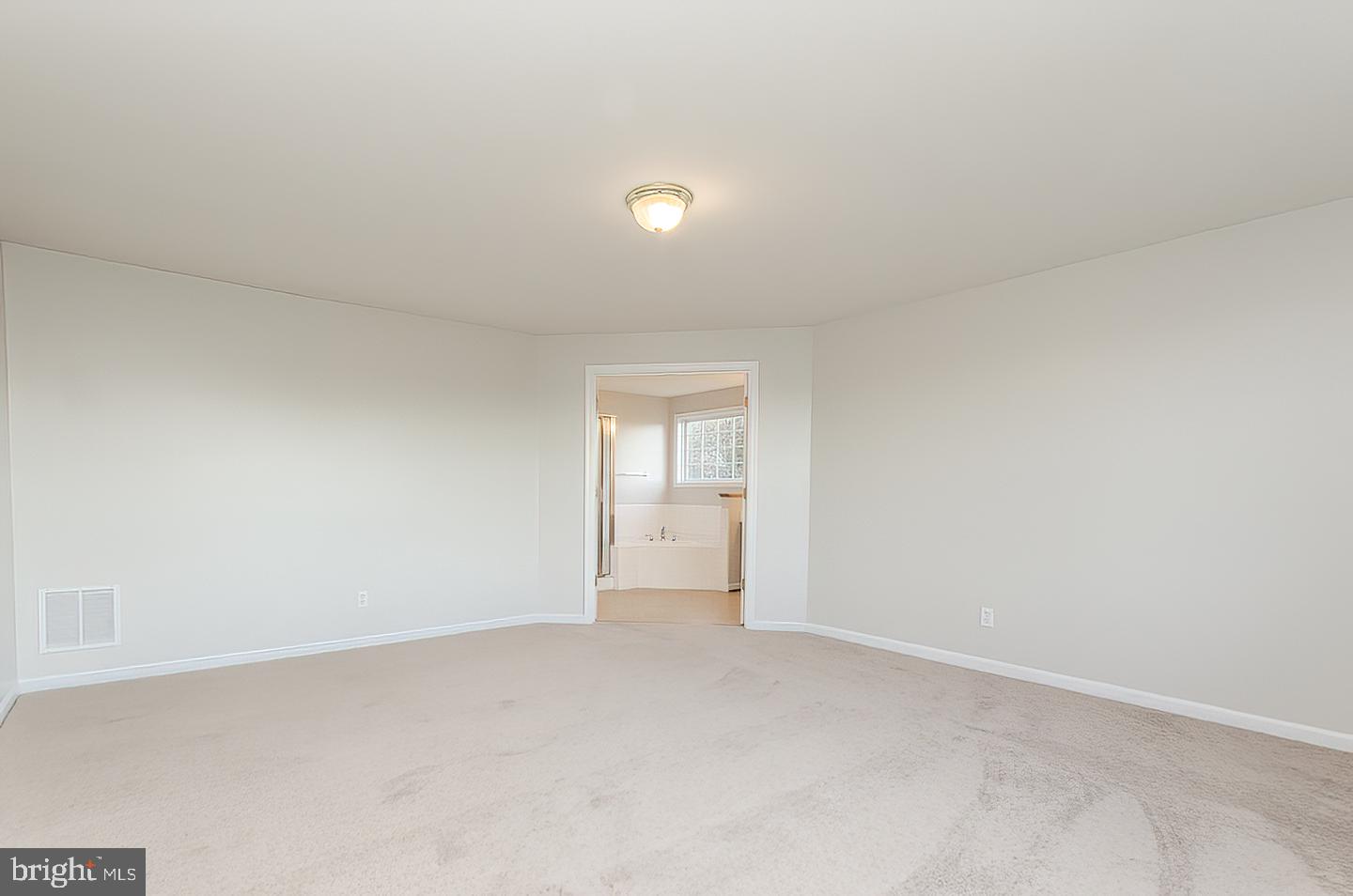 APPLE KNOLLS ESTATES - Residential