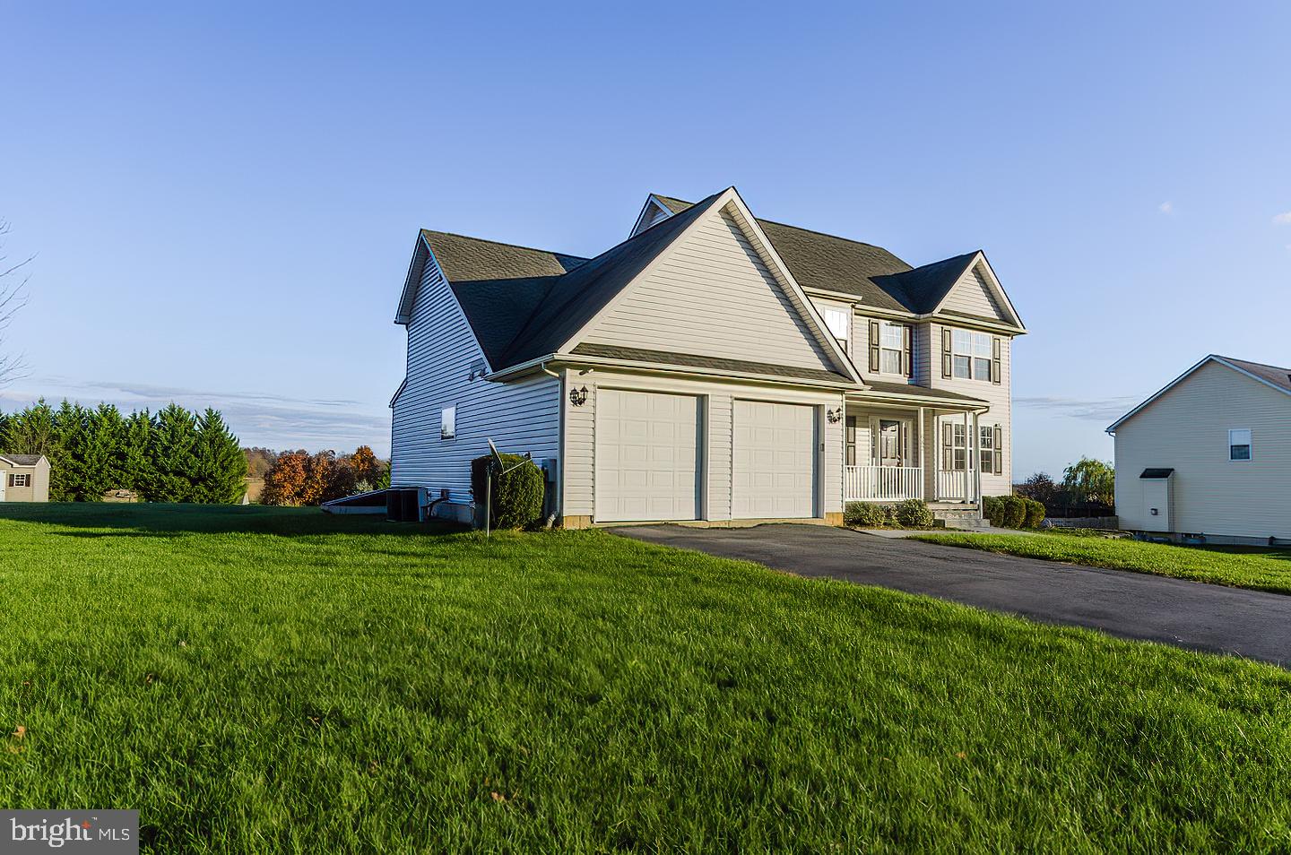 APPLE KNOLLS ESTATES - Residential