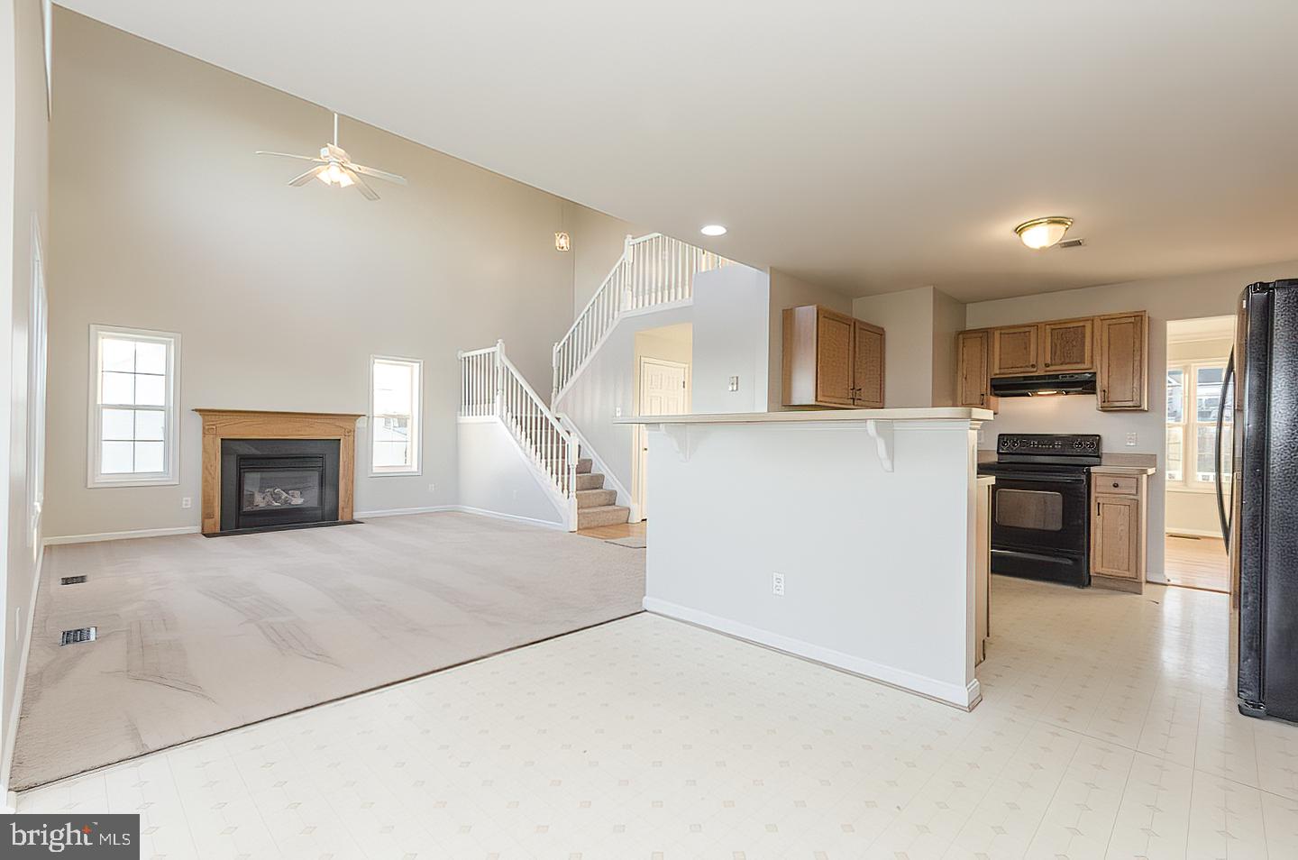 APPLE KNOLLS ESTATES - Residential