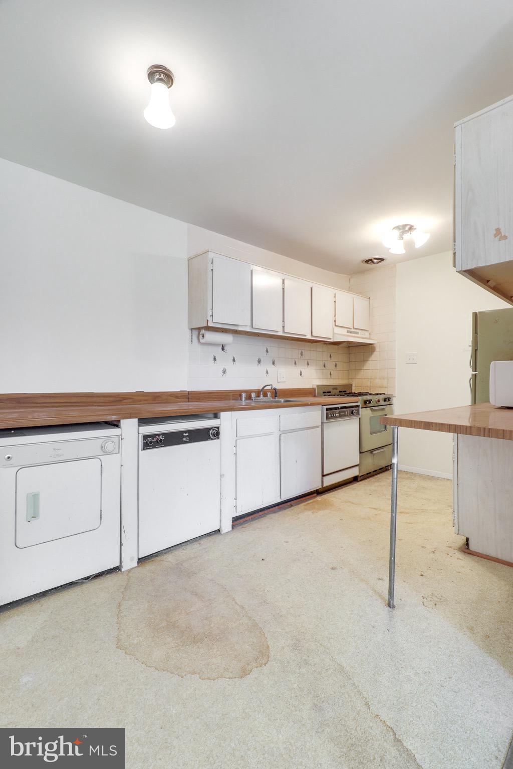 WALNUT GROVE - Residential