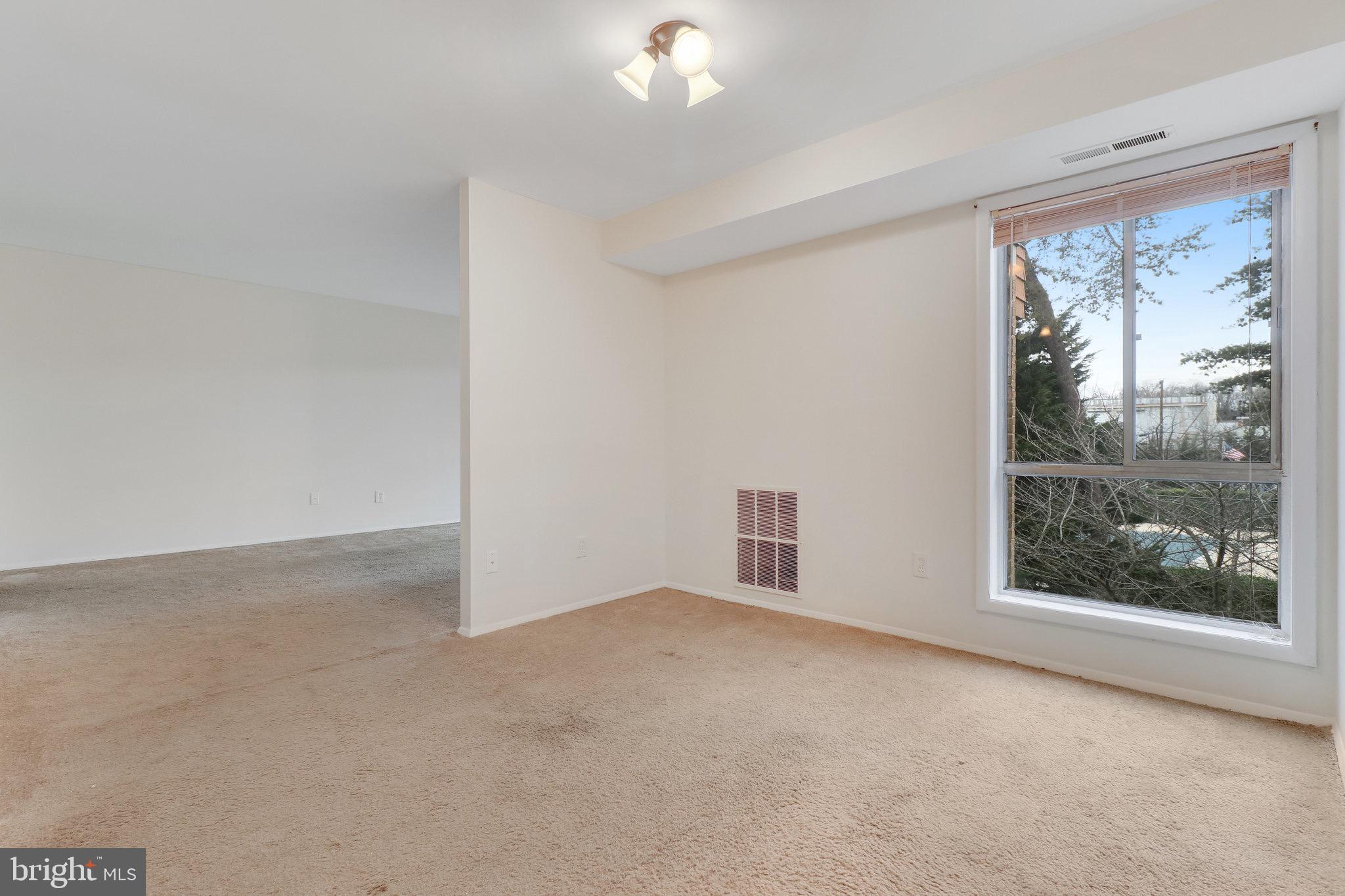 WALNUT GROVE - Residential