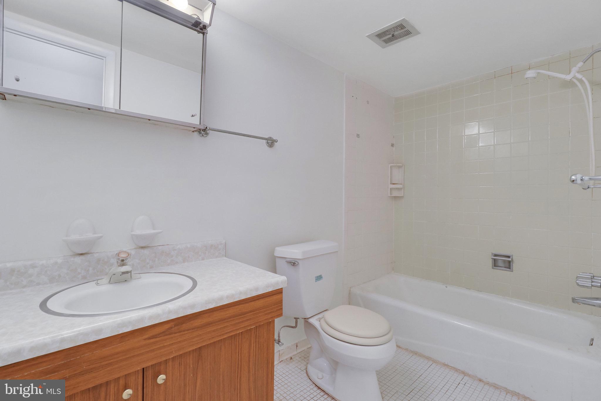 WALNUT GROVE - Residential