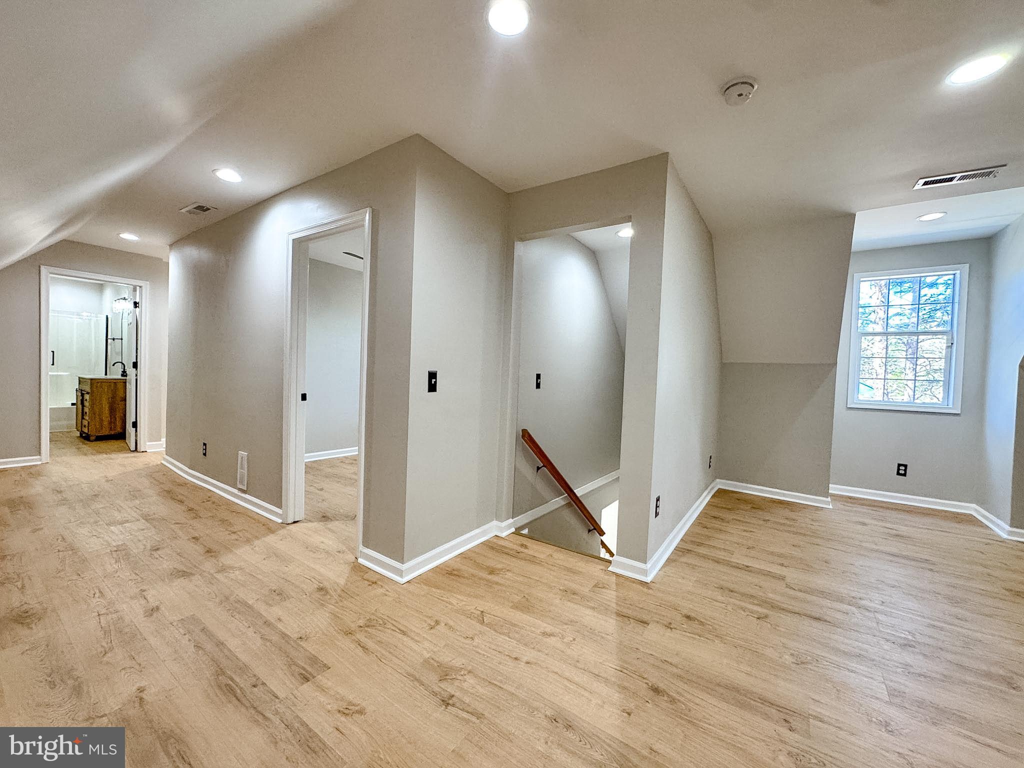 EDNA JOHNSON MOODY - Residential