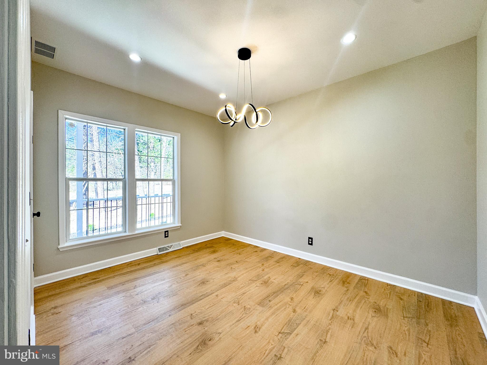 EDNA JOHNSON MOODY - Residential