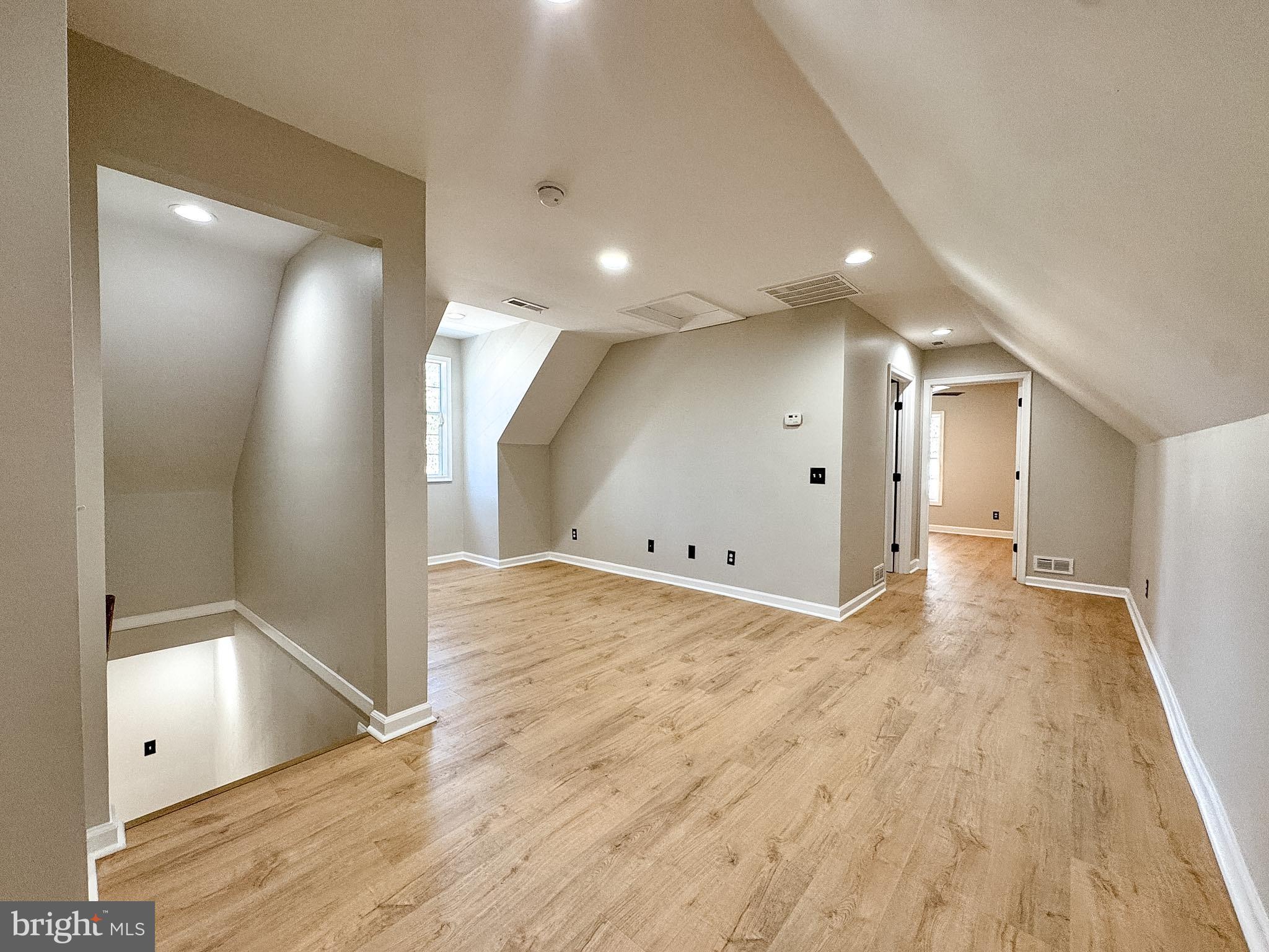 EDNA JOHNSON MOODY - Residential