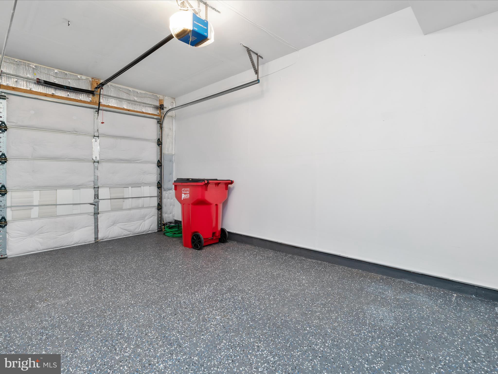 OVERLOOK AT RIVERSIDE TOWNHOMES - Residential