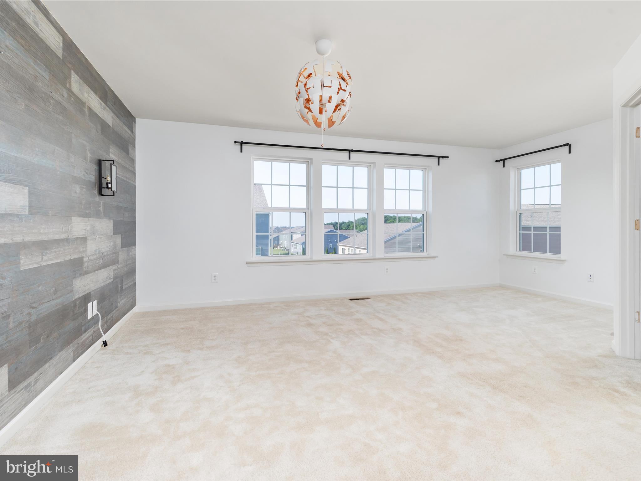 OVERLOOK AT RIVERSIDE TOWNHOMES - Residential