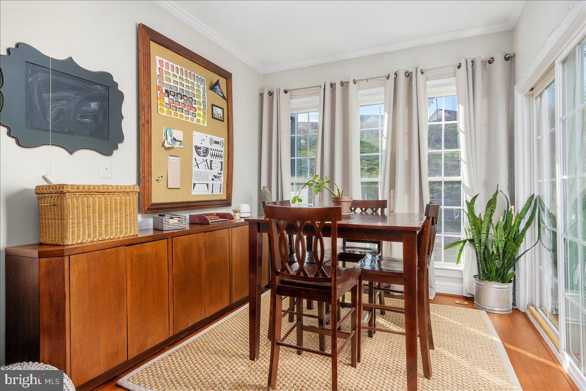 WHISPERING CREEK - Residential