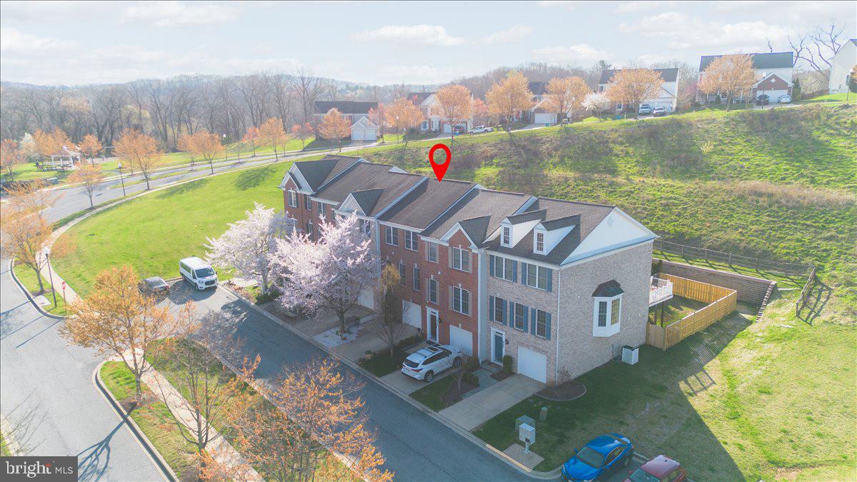 WHISPERING CREEK - Residential