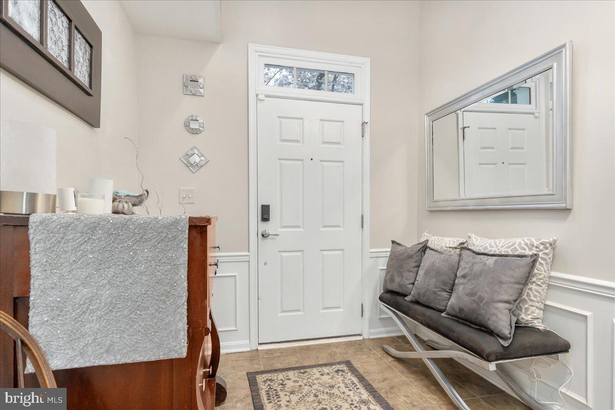 WHISPERING CREEK - Residential