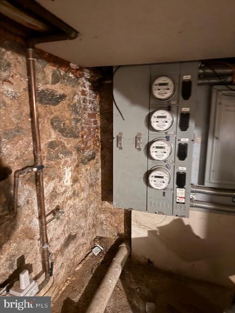 POWELTON VILLAGE - Residential Income