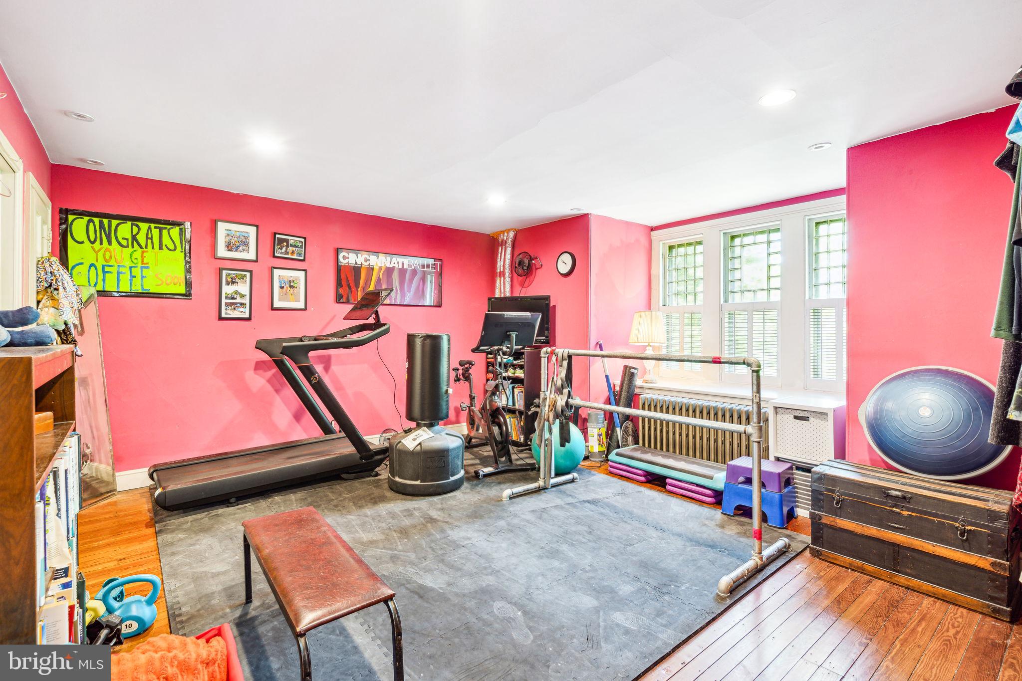 CHESTNUT HILL - Residential Lease