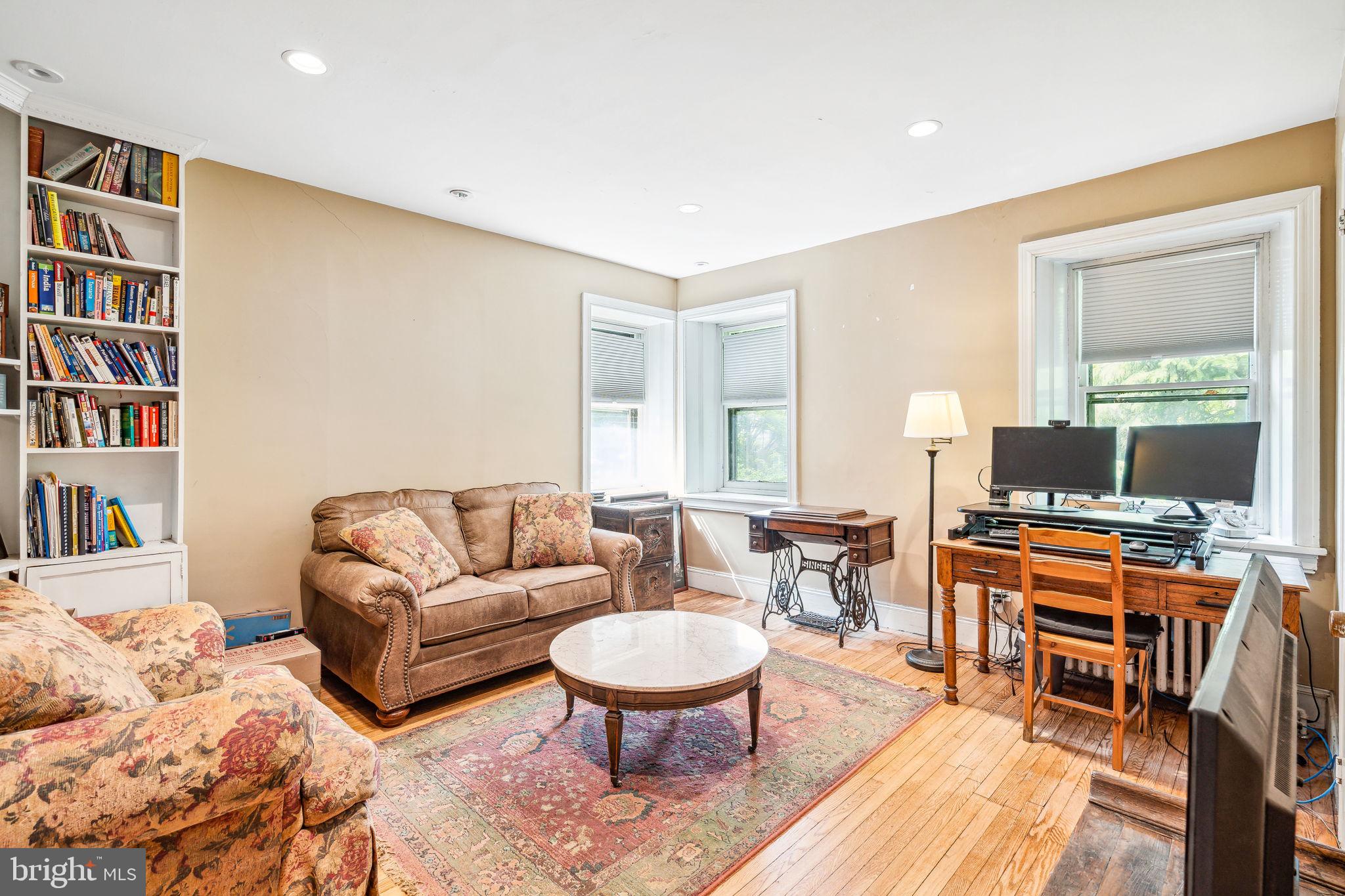 CHESTNUT HILL - Residential Lease