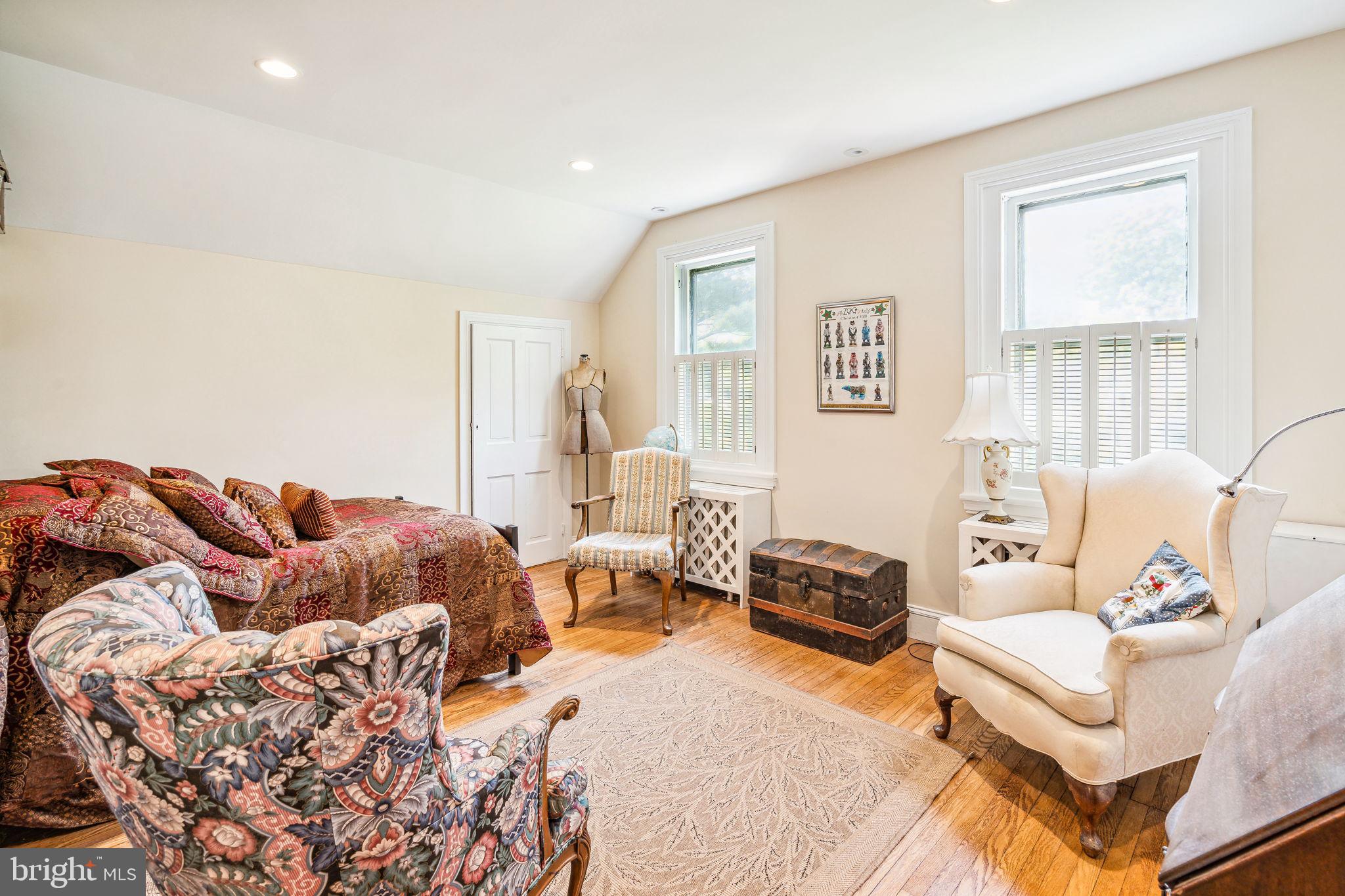 CHESTNUT HILL - Residential Lease