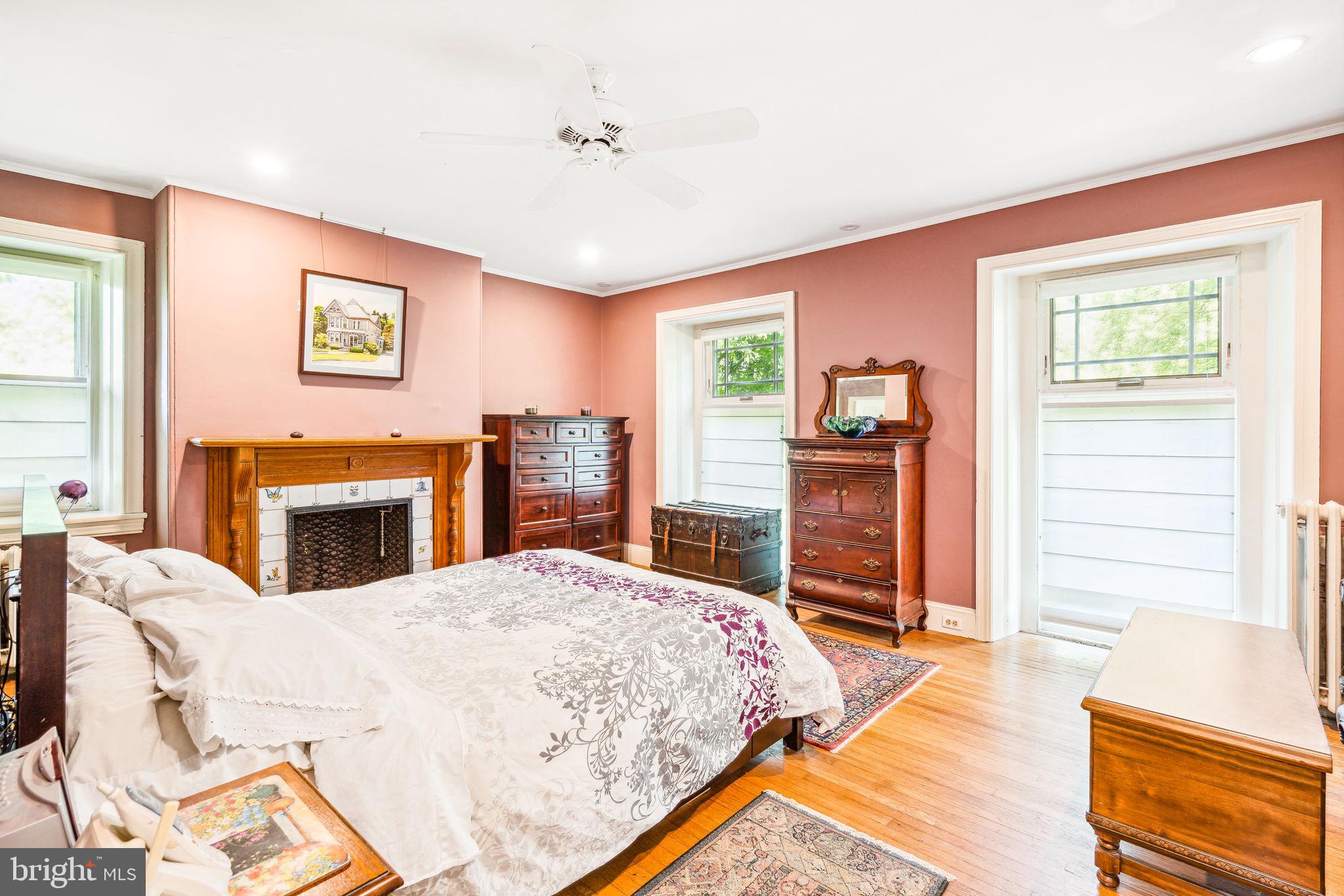 CHESTNUT HILL - Residential Lease