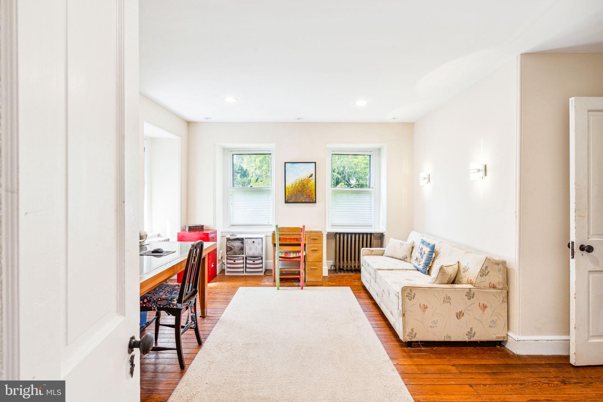 CHESTNUT HILL - Residential Lease