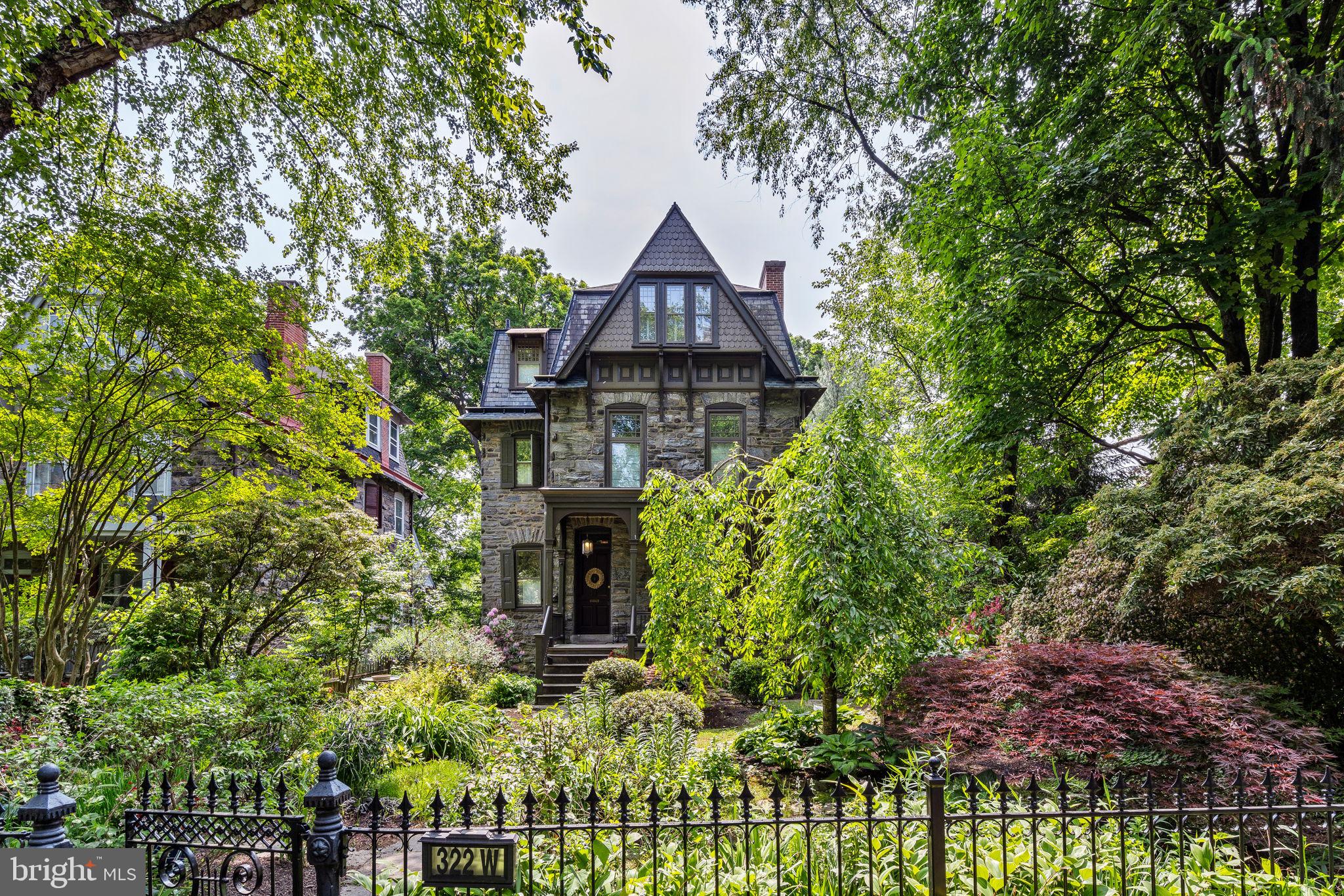 CHESTNUT HILL - Residential Lease