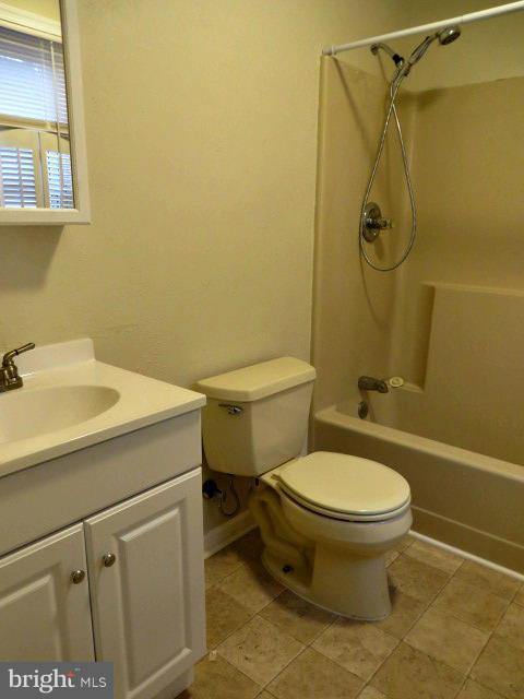 KENMORE APARTMENTS - Residential Lease