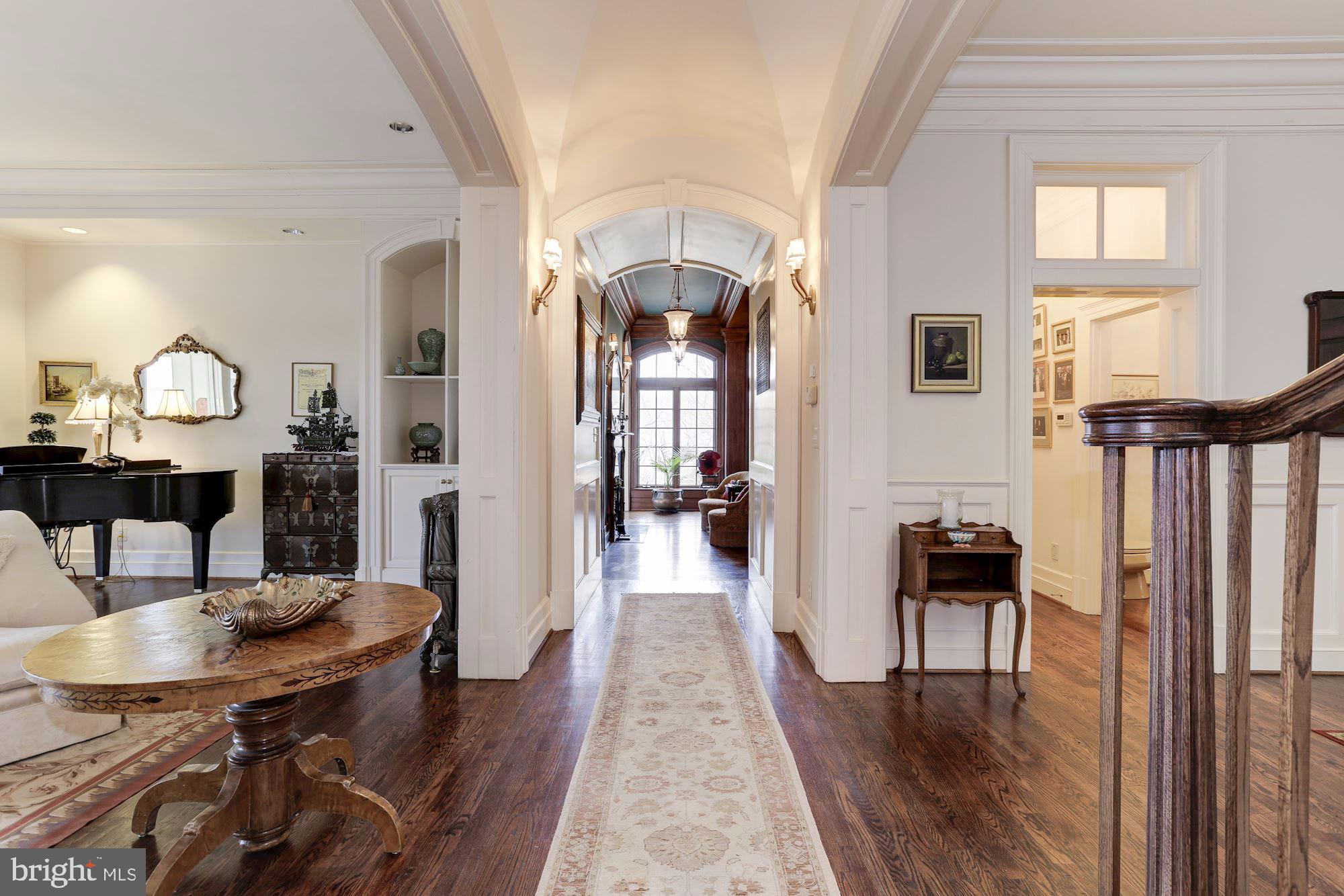 MERRY GO ROUND FARM - Residential