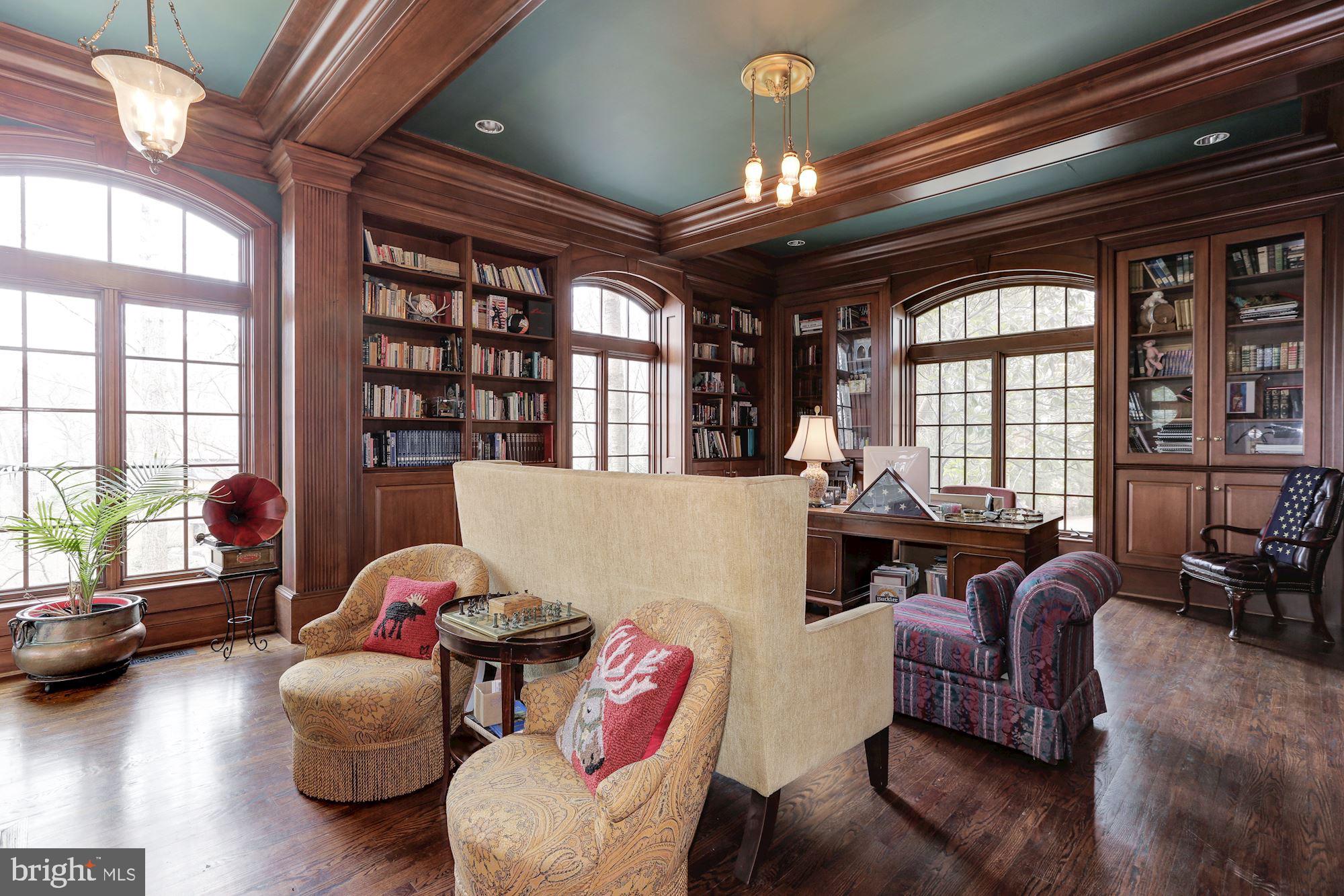 MERRY GO ROUND FARM - Residential