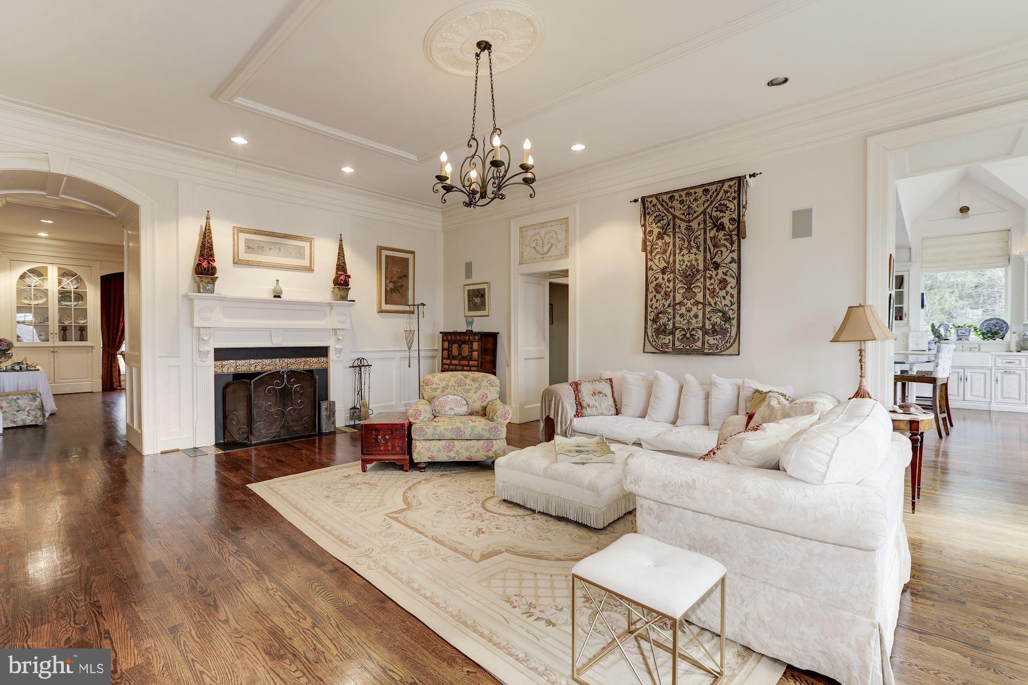 MERRY GO ROUND FARM - Residential