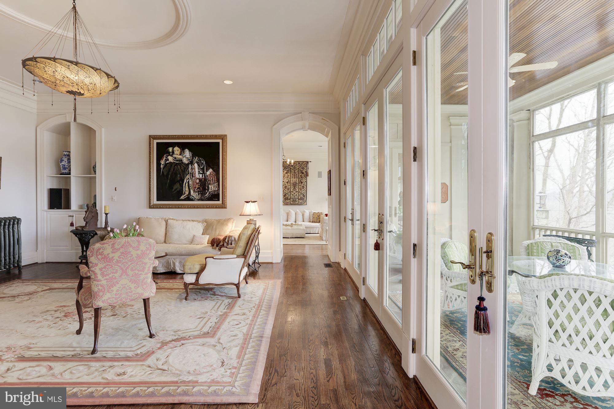 MERRY GO ROUND FARM - Residential