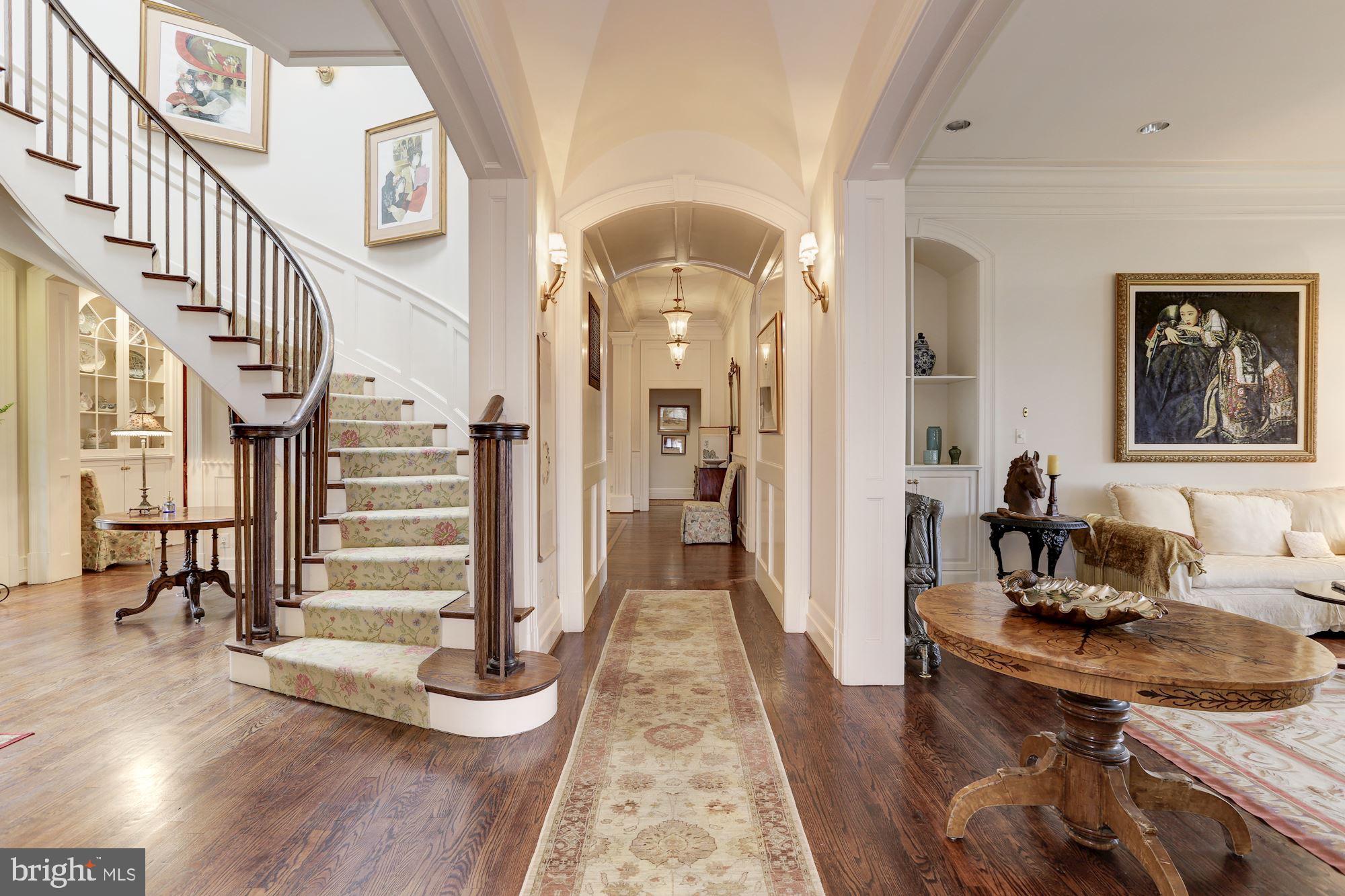 MERRY GO ROUND FARM - Residential