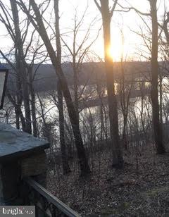 MERRY GO ROUND FARM - Residential