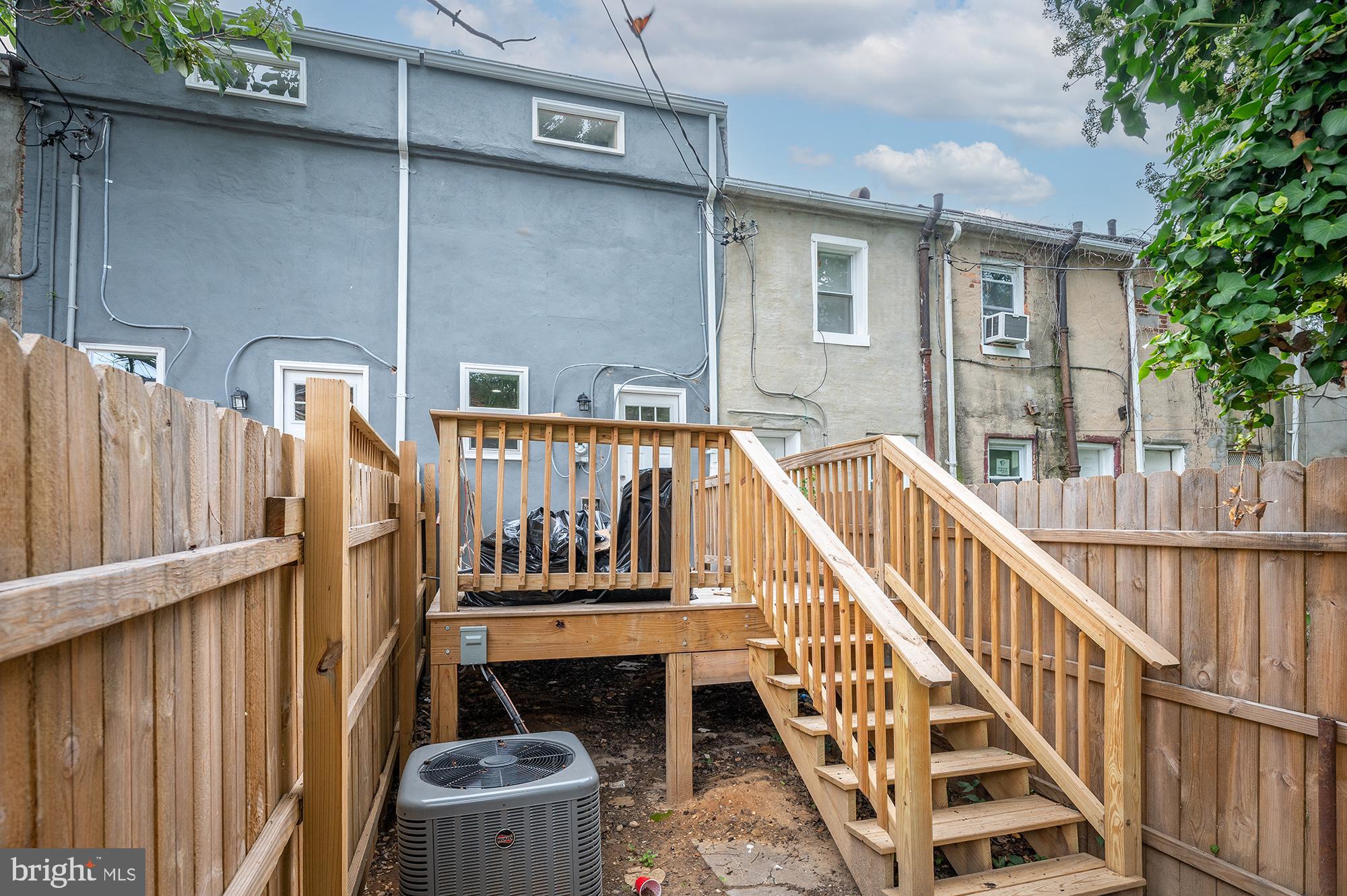 WASHINGTON VILLAGE - Residential