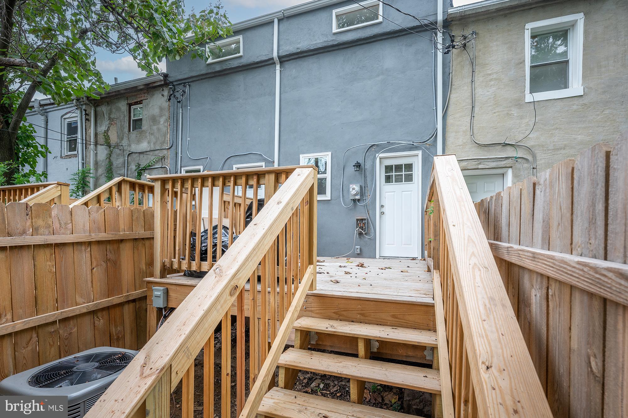 WASHINGTON VILLAGE - Residential