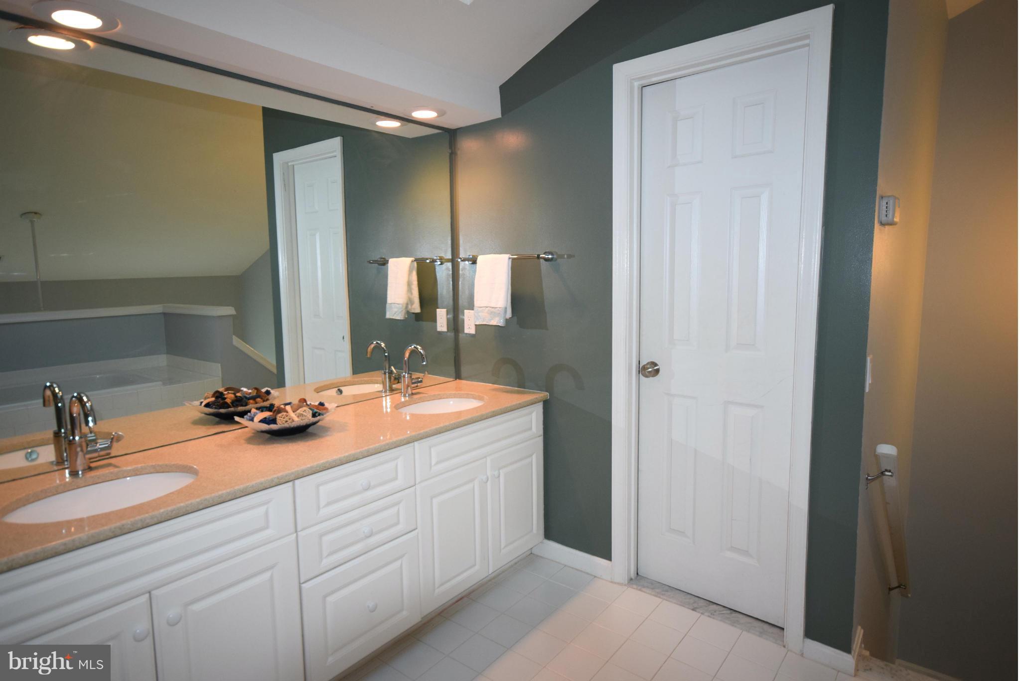 QUANTRELL MEWS - Residential