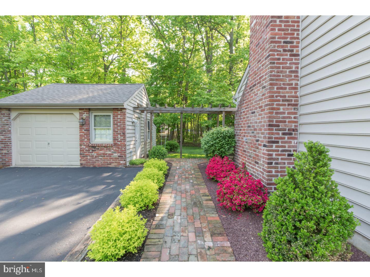 WYNNEWOOD - Residential