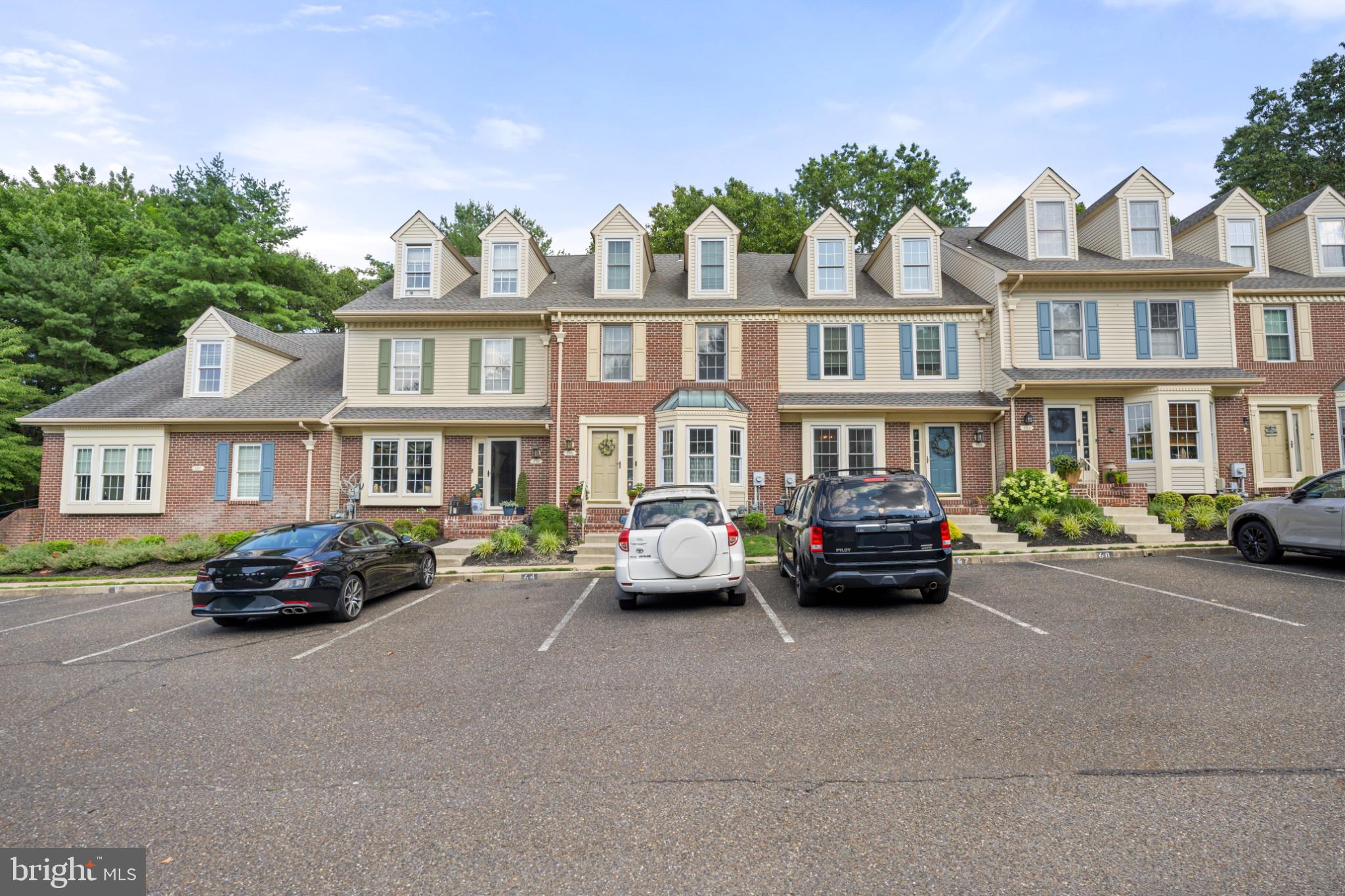205 BERKSHIRE WAY