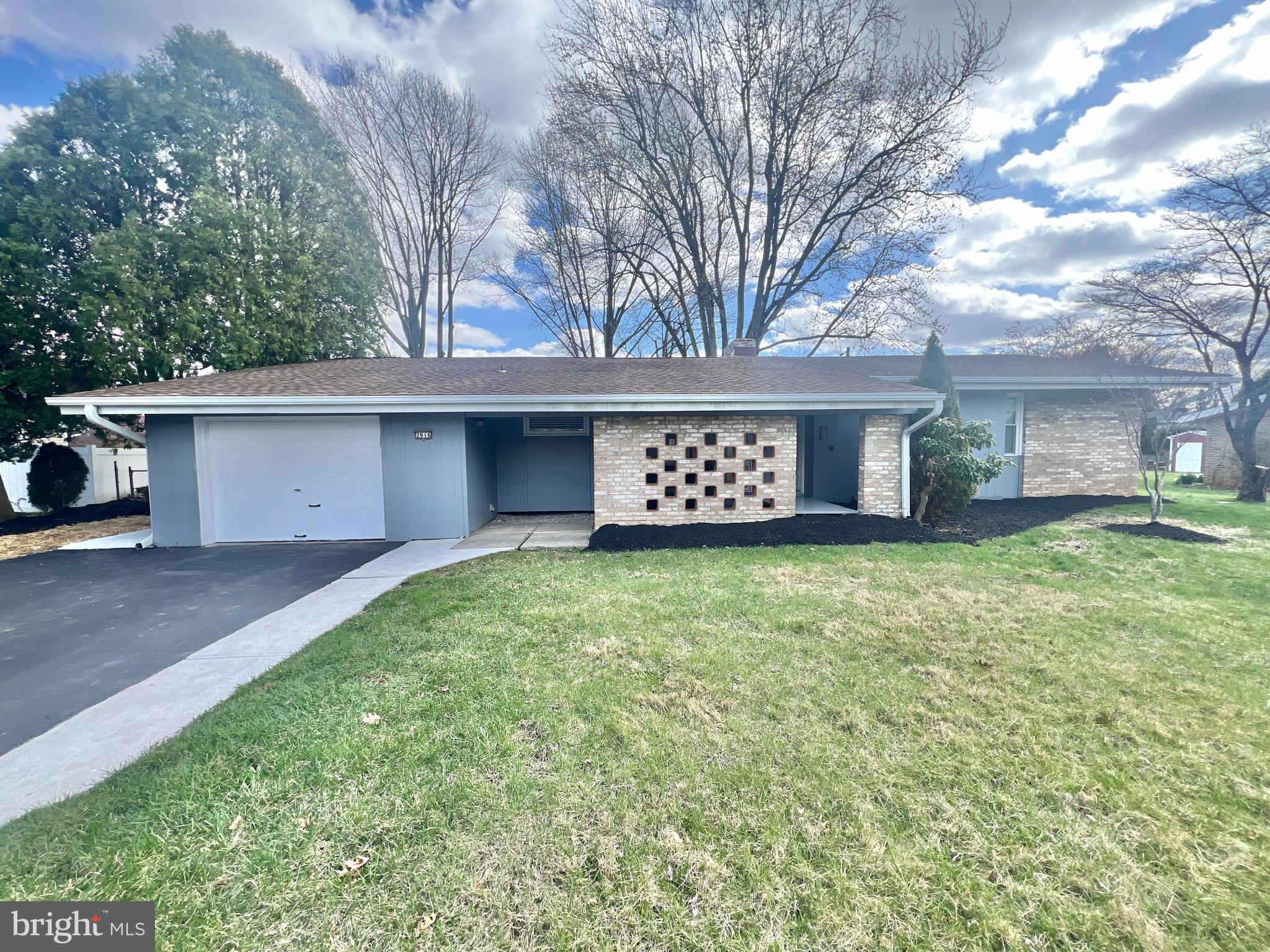 MEADOWBROOK - Residential Lease