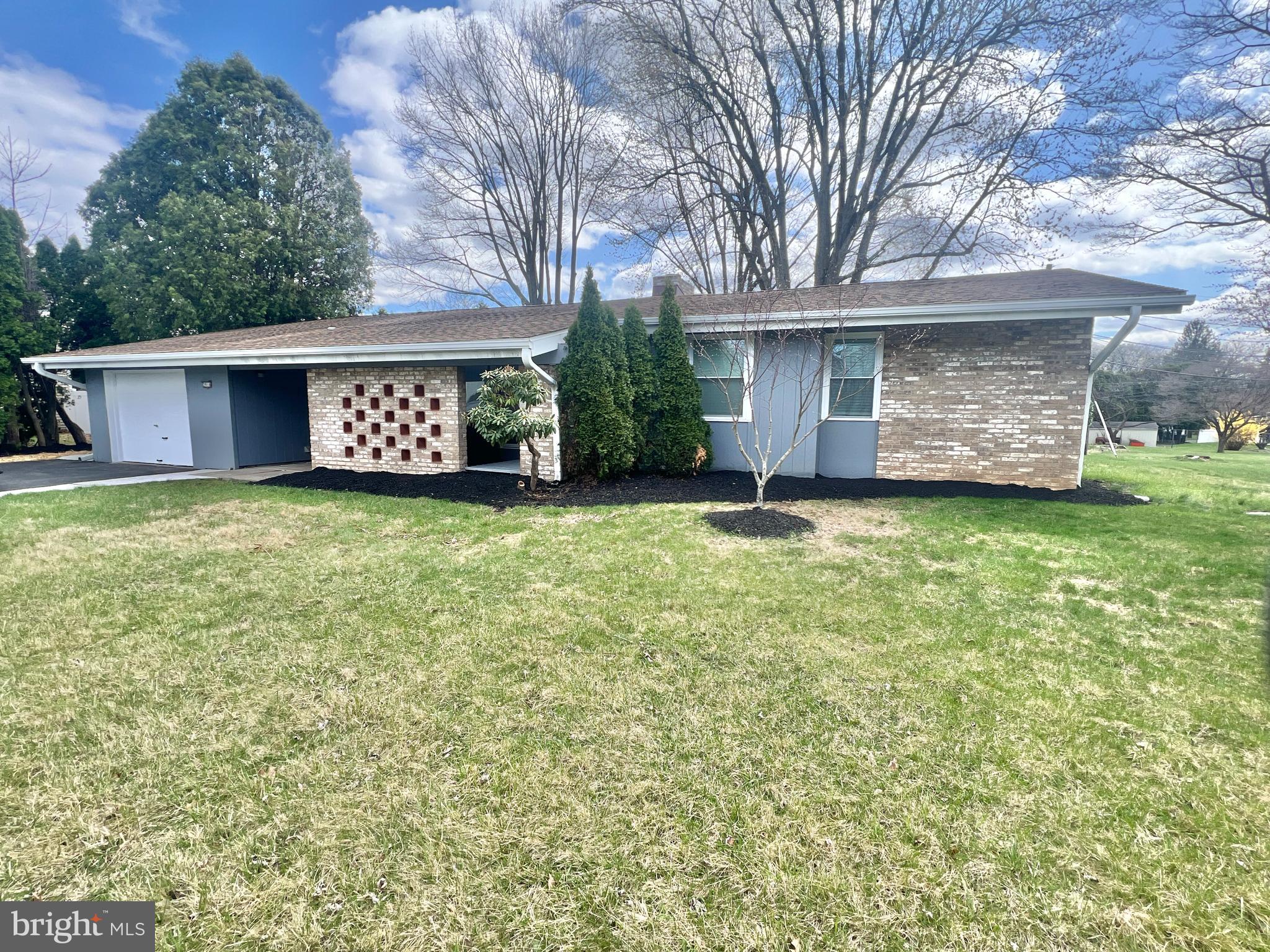 MEADOWBROOK - Residential Lease