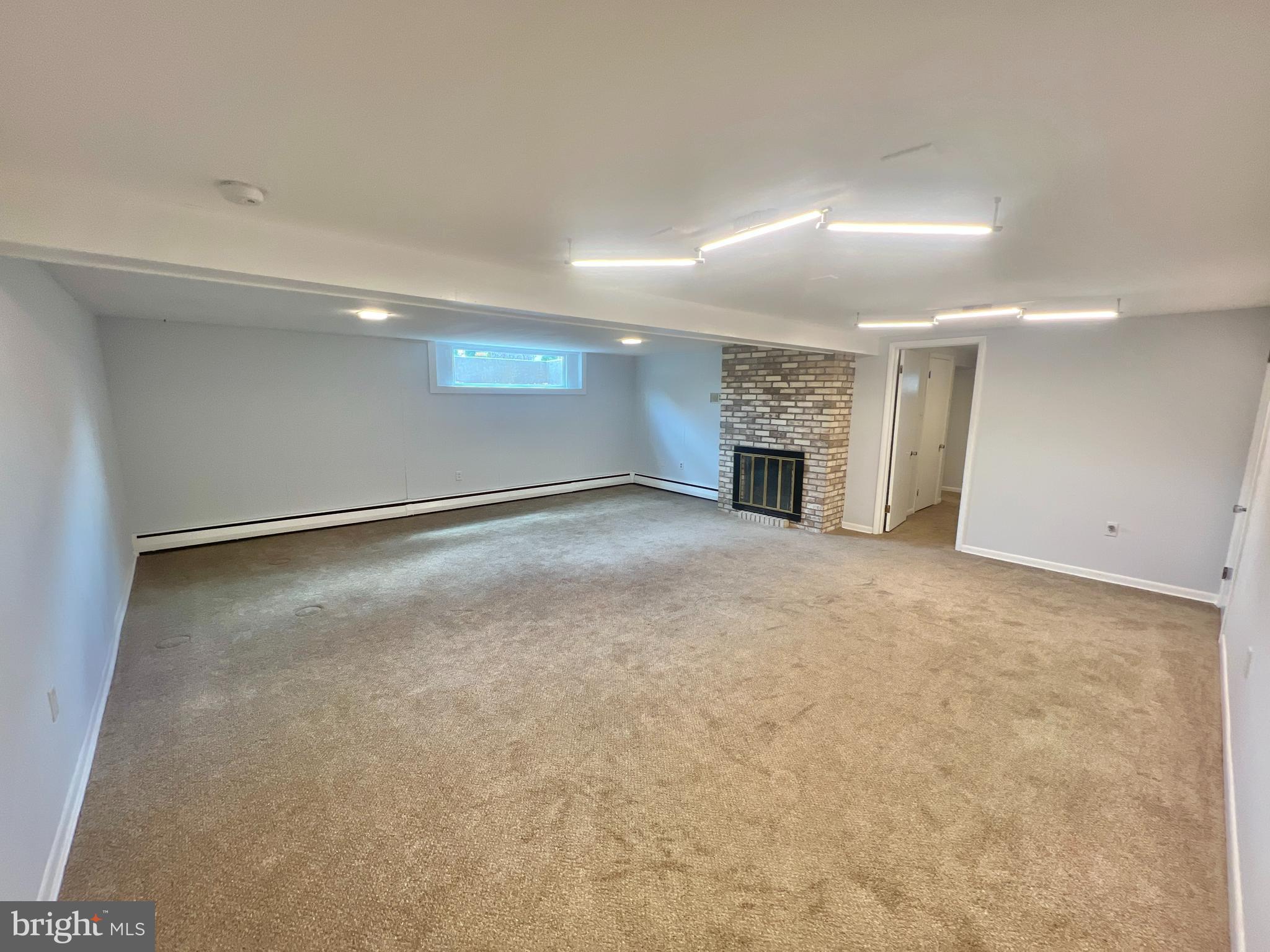 MEADOWBROOK - Residential Lease