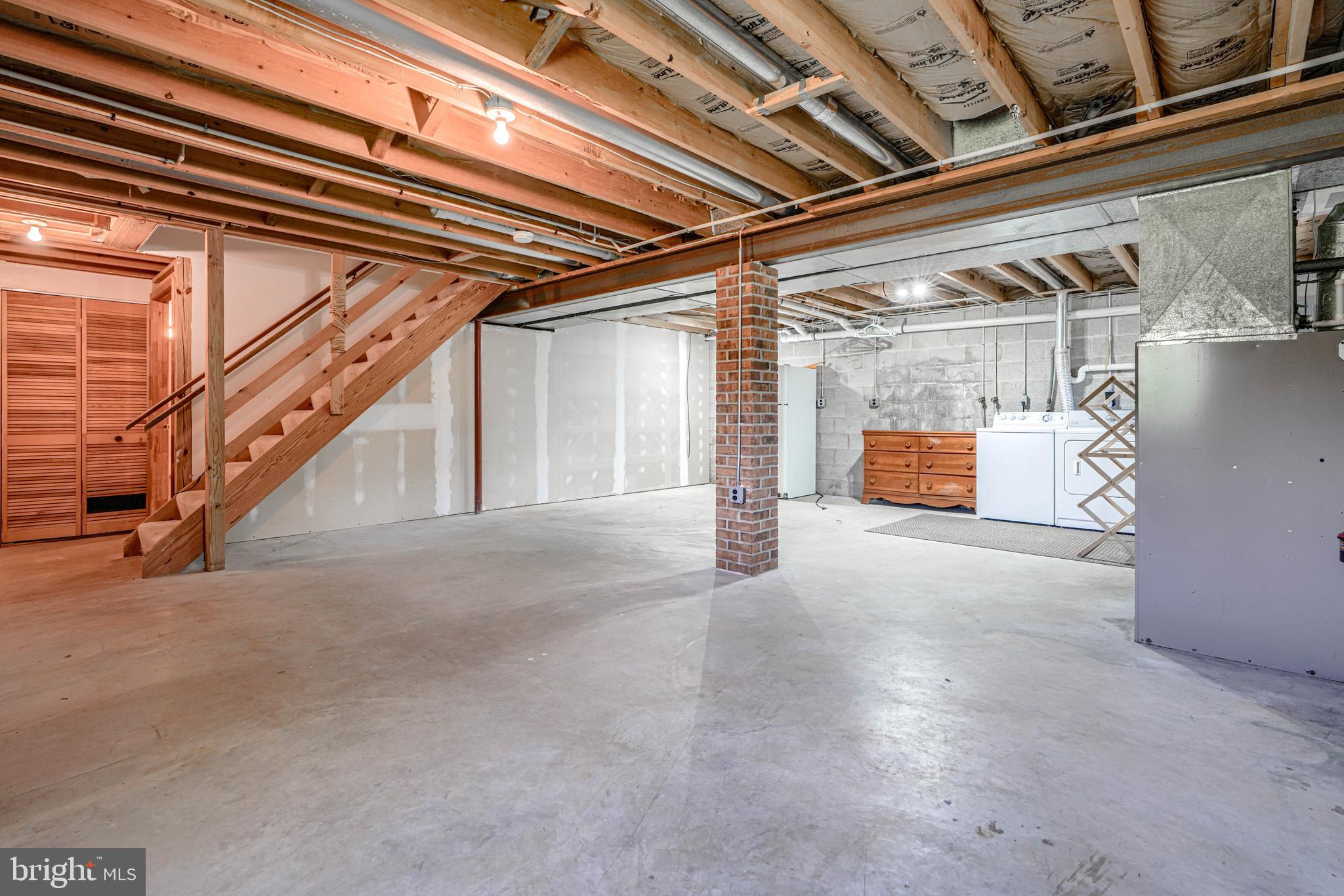 OLD FORT FARM ESTATES - Residential