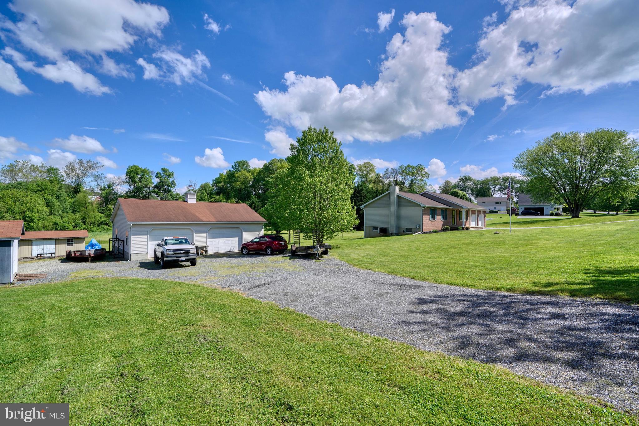 OLD FORT FARM ESTATES - Residential